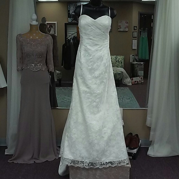 Wedding dress